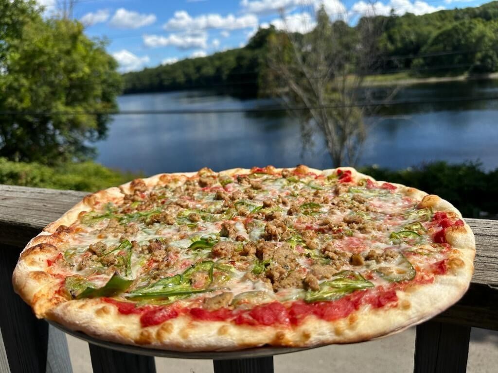 Lately's pizza